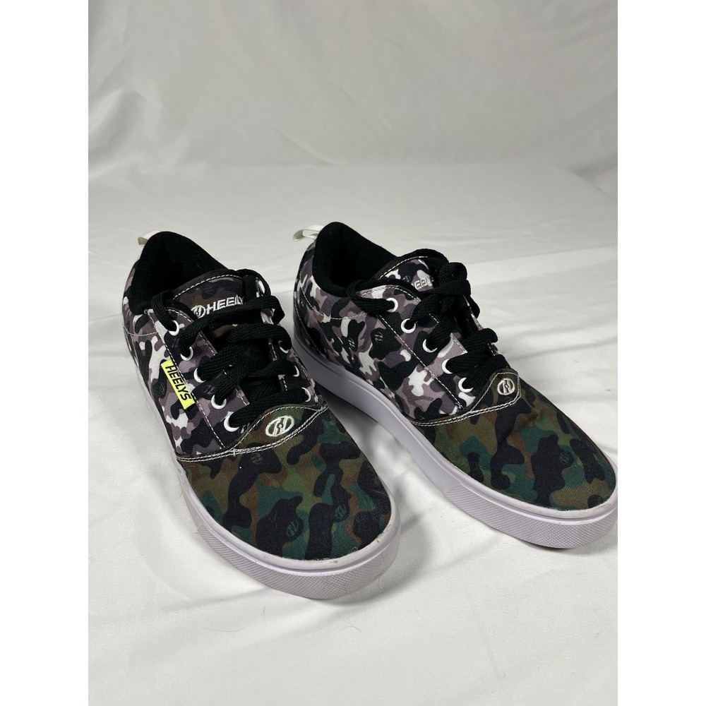 Heelys Camo Roller Skate Shoes Youth US 7 Gray Green Camouflage Sneakers